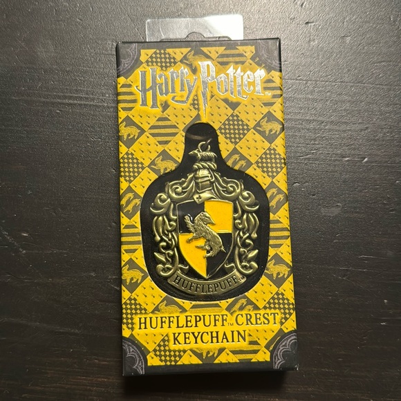 Warner Bros. Other - Harry Potter Hufflepuff crest keychain